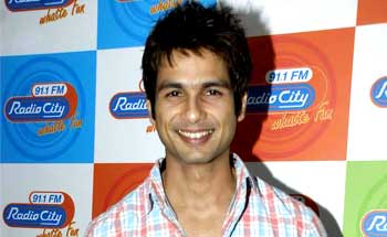 Shahid Kapoor visit Radio City to promote his forthcoming release ‘Paathshala’