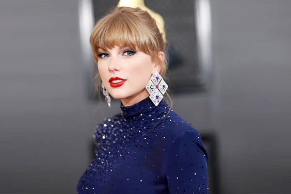 Midnight Rain: Despite downpour, Taylor Swift doesn’t let Nashville down